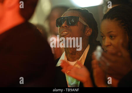 La star du rap Lil Wayne sur l'ensemble de sa musique vidéo 'Prom Queen' à la Birmingham High School‎ à Van Nuys, CA le 13 février 2009. Banque D'Images