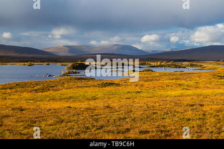 Lochan Na H-Achlaise et Rannoch Moor dans Glen Coe Banque D'Images