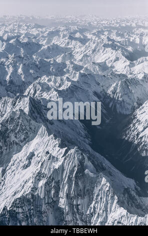 Photographie aérienne du paysage de la montagne Tianshan au Xinjiang Banque D'Images