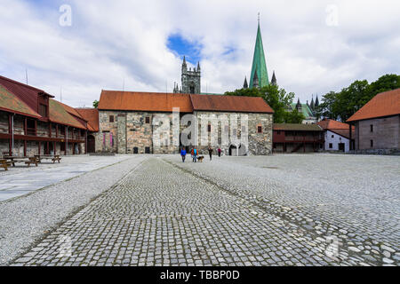 Cour de l'Archevêché Musée situé près de la cathédrale de Nidaros. Trondheim, Norvège, août 2018 Banque D'Images