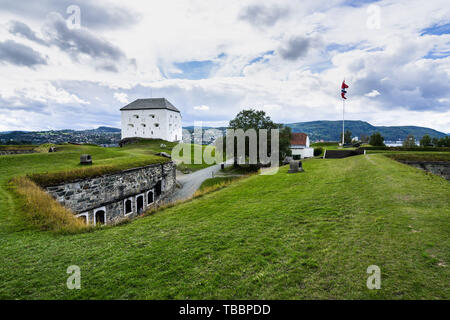 La forteresse de Kristiansten est situé sur une colline et offre un beau panorama sur la ville de Trondheim, Norvège Banque D'Images