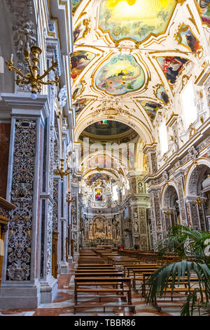 Palerme, Italie - 10 mai 2018 : l'intérieur de l'église du Gesù (Chiesa del Gesù) ou Casa Professa. L'une des plus importantes églises baroques dans t Banque D'Images