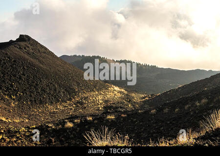 Sites touristiques de cratères de l'Etna en Randazzo, Catane, Italie. Banque D'Images