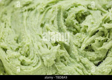 Close up sur la pâte à biscuit vert. Saint Patricks Day et Pâques le bicarbonate de concept. Haut de la vue, télévision lay, copiez l'espace. Banque D'Images