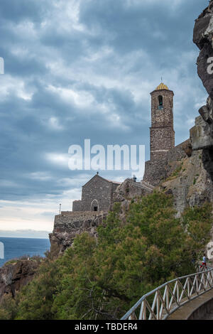 Cathédrale de Castelsardo, un superbe village médiéval sur un promontoire dans le golfe de l'Asinara dominé par un château, Province de Sassari, Sardaigne, ita Banque D'Images