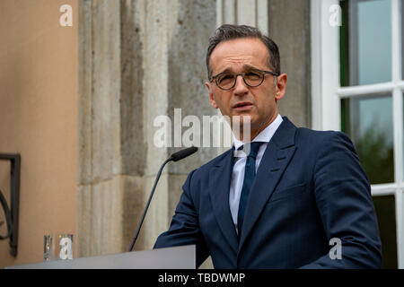 Le ministre des Affaires étrangères allemand Heiko Maas lors d'une conférence de presse conjointe avec la secrétaire d'État des États-Unis, Mike Pompeo à l'extérieur du gouvernement guest house Villa Boesig 31 mai 2019 à Berlin, Allemagne. Credit : Planetpix/Alamy Live News Banque D'Images