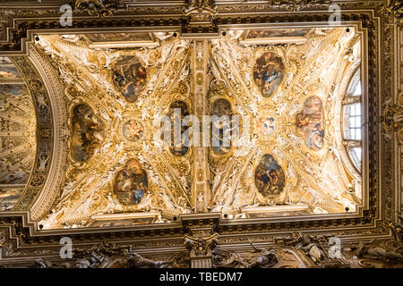 Bergame, Italie. L'intérieur de la Basilique de Santa Maria Maggiore, principale église de la Citta Alta (Ville Haute) Banque D'Images