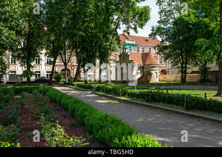 Vilnius, Lituanie. Mai 2019. La Cour de Vilnius Sainte Eglise de l'Assomption de la Vierge Marie Banque D'Images