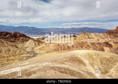 Dans Zabriskie Point Death Valley National Park en Californie, USA Banque D'Images