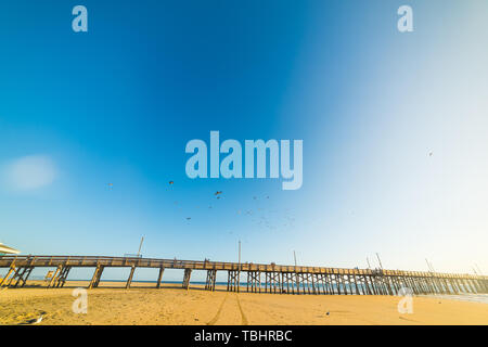 Jetée en bois à Newport Beach, Orange County. La Californie, USA Banque D'Images