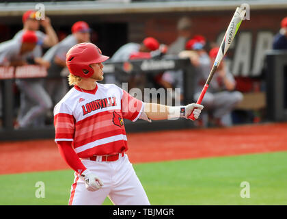 Louisville, Kentucky, USA. 31 mai, 2019. Louisville's Lucas Dunn au cours d'un base-ball NCAA au stade régional Jim Patterson à Louisville, KY. Kevin Schultz/CSM/Alamy Live News Banque D'Images