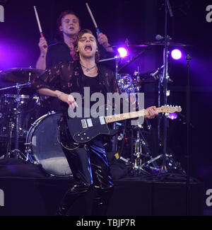 CARSON, CALIFORNIE - Le 01 juin : Luke Hemmings de 5 secondes de l'été sur scène au 2019 iHeartRadio effectue Wango Tango à la dignité Santé Sport Park sur Juin 01, 2019 à Carson, Californie. Photo : imageSPACE/MediaPunch Banque D'Images