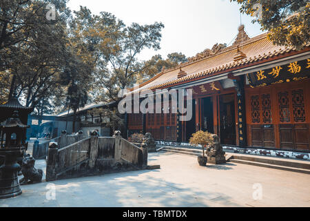 Première jungle dans l'ouest du Sichuan : Temple Zhaojue, Temple du Roi des cieux Banque D'Images