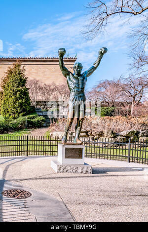 Philadelphie, Pennsylvanie, USA - Décembre 2018 - Rocky Statue - Rocky et Creed Tour de Philadelphie Banque D'Images