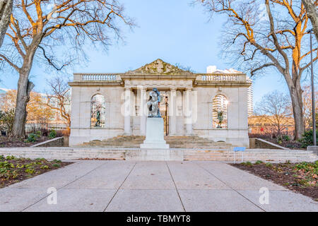 Philadelphie, Pennsylvanie, USA - Décembre 2018 - Le musée Rodin de Philadelphie contient la plus grande collection d'œuvres du sculpteur Auguste Rodin Banque D'Images