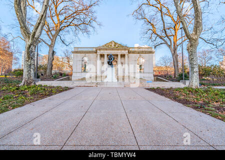 Philadelphie, Pennsylvanie, USA - Décembre 2018 - Le musée Rodin de Philadelphie contient la plus grande collection d'œuvres du sculpteur Auguste Rodin Banque D'Images