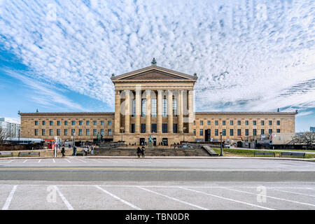 Philadelphie, Pennsylvanie, USA - Décembre 2018 - Philadelphia Museum of Art dans un beau ciel bleu 24. Banque D'Images