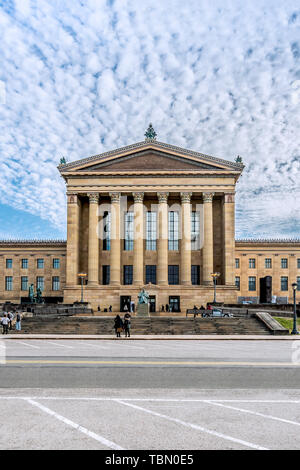 Philadelphie, Pennsylvanie, USA - Décembre 2018 - Philadelphia Museum of Art dans un beau ciel bleu 24. Banque D'Images