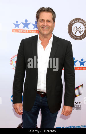 1 juin 2019 - Studio City, CA, USA - LOS ANGELES - Oct 1 : James Van Patten au 7e Ed Asner Poker Tournament à la CBS Studio Center le 1 juin 2019 dans Studio City, CA (crédit Image : © Kay Blake/Zuma sur le fil) Banque D'Images