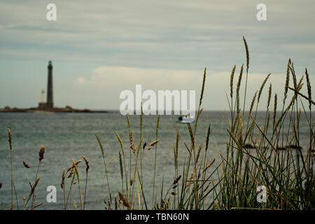 Le phare sur l'Ile Vierge et de l'océan à Plouguerneau dans le Finistère Bretagne France Banque D'Images