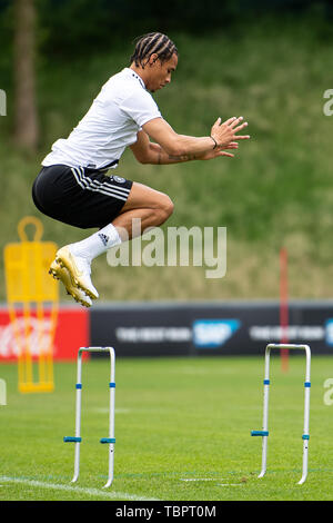 Venlo, Pays-Bas. 06Th Juin, 2019. Leroy Sane s'entraîne avec l'équipe nationale dans le stade de Koel. L'équipe nationale de football jouera contre le Bélarus (8.6.) et l'Estonie (11.6.) dans le championnat européen de qualification. Credit : Marius Becker/dpa/Alamy Live News Banque D'Images