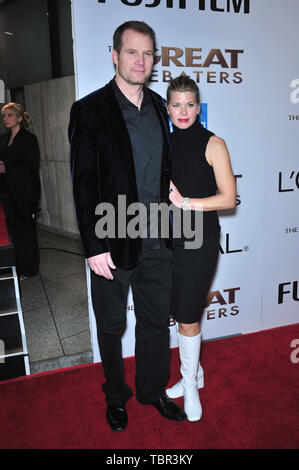 LOS ANGELES, CA. 11 décembre 2007 : Jack Coleman & épouse Beth Toussaint au Los Angeles première de 'The Great Debaters' au Dôme de Cinerama, Hollywood. © 2007 Paul Smith / Featureflash Banque D'Images