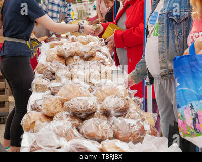 Stand du pain à l'Oak Park, Illinois du marché agricole. Banque D'Images