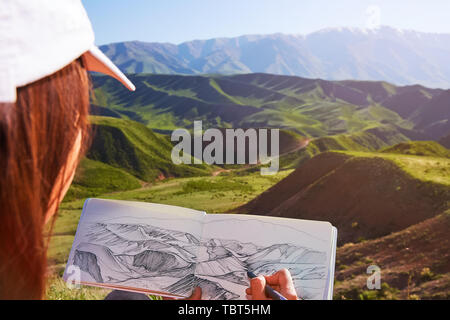 S'inspire de la nature. Peinture à l'extérieur. Photo d'un paysage. Le Kazakhstan. Printemps paysage de montagne Banque D'Images