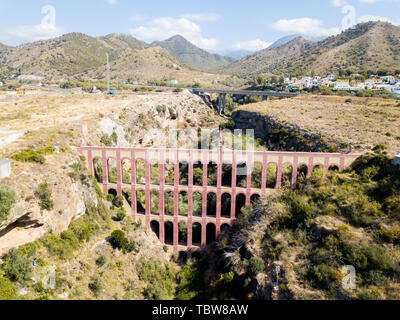 Aqueduc de l'aigle à Nerja, Espagne Banque D'Images