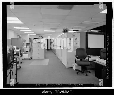 Intérieur du bâtiment, MTR TRA603, SOUS-SOL. Appareil photo EST EN ZONE DE BUREAUX A101 ET FACE À L'EST. HD4664 INL no de négatif. Mike Crane, photographe, 22005 Idaho National Engineering Laboratory, Test Zone du réacteur, les matériaux et l'ingénierie des réacteurs d'essai, Scoville, comté de Butte, ID Banque D'Images