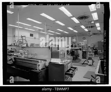 Une aile de MTR, TRA604, de l'intérieur. Rez-de-chaussée. Détails de l'ATELIER. Appareil photo orienté vers le sud. HD46312 INL no de négatif. Mike Crane, photographe, 22005 Idaho National Engineering Laboratory, Test Zone du réacteur, les matériaux et l'ingénierie des réacteurs d'essai, Scoville, comté de Butte, ID Banque D'Images