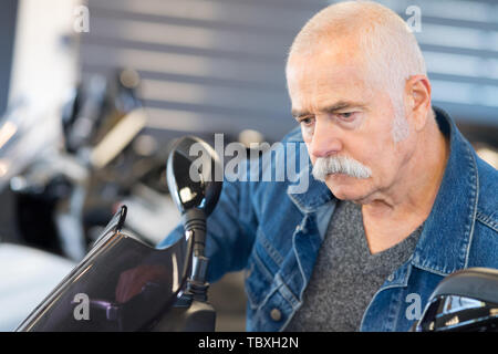 Mécanicien Principal motorisé avec location Banque D'Images