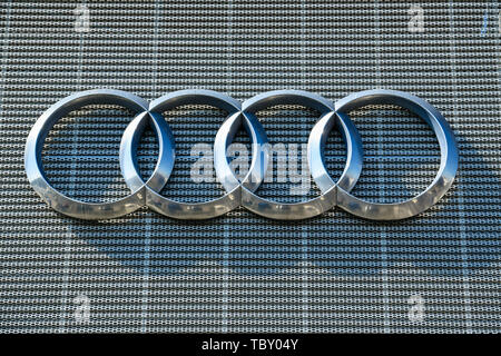 Centre Audi, Rudower avenue, eagle court, Treptow-Köpenick, Berlin, Allemagne, Audi Zentrum, Rudower Chaussee, Adlershof, Deutschland Banque D'Images