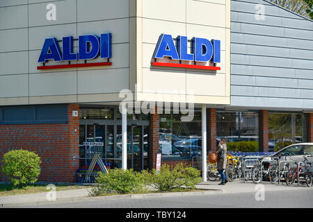 Aldi, Altglienicke, Treptow-Köpenick, Berlin, Allemagne, Deutschland Banque D'Images