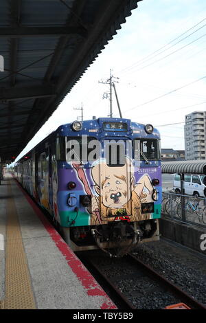 Une vue générale de la ligne Sakai le 17 mai 2019, dans la préfecture de Tottori, Sakaiminato, au Japon. Sakaiminato était la maison d'enfance de Shigeru Mizuki mangaka et créateur de la série GeGeGe no Kitaro et de nombreux caractères Yokai. Credit : Yohei Osada/AFLO/Alamy Live News Banque D'Images