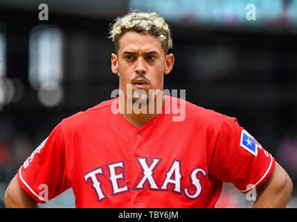 02 juin 2019, le joueur de premier but des Texas Rangers : Ronald Guzman # 11 l'après-midi, dans un match entre la MLB Royals de Kansas City et les Rangers du Texas à Globe Life Park à Arlington, TX Texas Kansas City défait 5-1 Albert Pena/CSM Banque D'Images