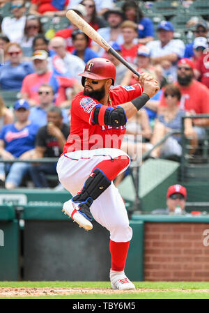 Juin 02, 2019 : les Rangers du Texas le deuxième but odeur Rougned # 12 à la batte d'après-midi, dans un match entre la MLB Royals de Kansas City et les Rangers du Texas à Globe Life Park à Arlington, TX Texas Kansas City défait 5-1 Albert Pena/CSM Banque D'Images