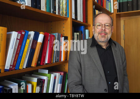 11 mai 2019, la France (France), Paris : Stefan Martens, Directeur adjoint de l'Institut historique allemand à Paris. (Dpa 'Trump à D-Jour du Souvenir - l'Ouest présente des fissures profondes') Photo : Christian Böhmer/dpa Banque D'Images