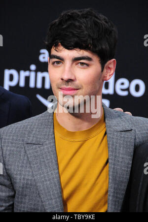 Los Angeles, Californie, USA 3 juin 2019 chanteur Joe Jonas assiste à la première mondiale de Jonas Brothers à la recherche du bonheur le 3 juin 2019 à Regency Bruin Theatre de Los Angeles, Californie, USA. Photo de Barry King/Alamy Live News Banque D'Images