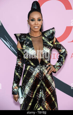 Brooklyn, États-Unis. 06Th Juin, 2019. BROOKLYN, NEW YORK CITY, NEW YORK, USA - 03 juin : créateur de costumes June Ambrose arrive au 2019 CFDA Fashion Awards tenue à la Brooklyn Museum le 3 juin 2019 à Brooklyn, New York City, New York, United States. ( Photo : Agence de Presse Image/Alamy Live News Banque D'Images