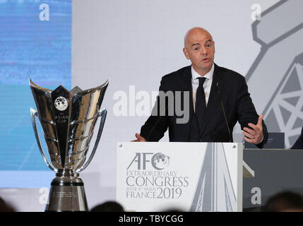 Paris, France. 04 Juin, 2019. Le Président de la FIFA, Gianni Infantino fait une allocution au cours de l'AFC Congrès extraordinaire à Paris, France, le 4 juin 2019. La Chine a été confirmé comme étant l'hôte de la coupe d'Asie des nations 2023 Credit : Xinhua/Alamy Live News Banque D'Images