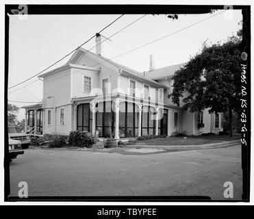 Nord (arrière) et à l'ouest en altitude, à Fort Leavenworth, au sud-est du bâtiment n° 433, l012 Avenue Riverside, Leavenworth, Leavenworth Comté, KS Struble, Kristie D, l'équipe sur le terrain, James un verre, gestionnaire de projet Whye, photographe, Mike Hunt, Judith E, historien Banque D'Images