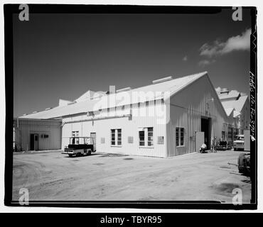 L'ÉLÉVATION EST PARTIELLE ET U.S. Naval Air Station, Shopfitter et forge, Pensacola, FL, Escambia Comté Banque D'Images