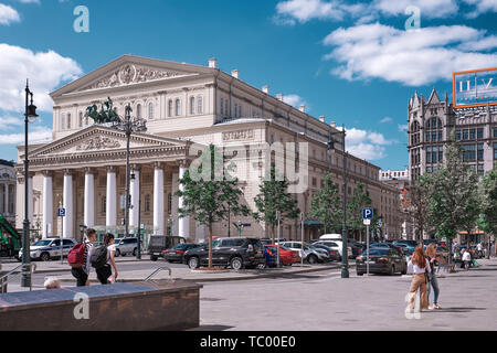 Moscou, Russie - Jun 04, 2019 : Avis de Grand Théâtre en bâtiment en style architectural néoclassique et centre commercial TSUM. Bâtiment du théâtre classique avec tria Banque D'Images