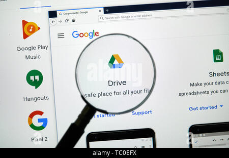 Montréal, Canada - le 26 avril 2019 : le logo Google Drive et de l'app sur une page d'accueil. Google est une multinationale américaine entreprise de technologie qui se spécialise o Banque D'Images