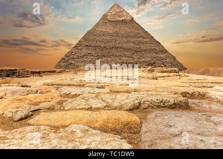 La pyramide de Khéphren à Gizeh, Le coucher du soleil. Banque D'Images