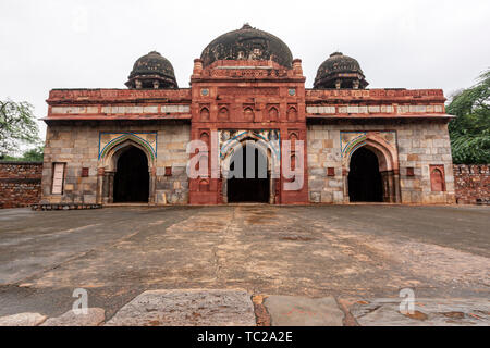 La mosquée Isa Khan, Tombe de Humayun, Delhi, Inde Banque D'Images