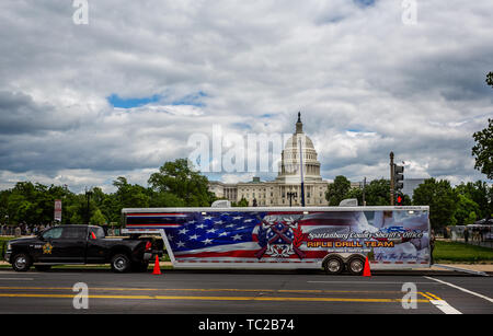 Comté de Spartanburg Carabine Police Drill Team truck garé devant le Capitole à Washington DC, USA le 14 mai 2019 Banque D'Images