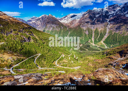 Route de montagne à Gaularfjellet. Du Gaular, la Norvège. Banque D'Images