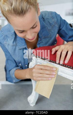 Femme présidente de ponçage Banque D'Images